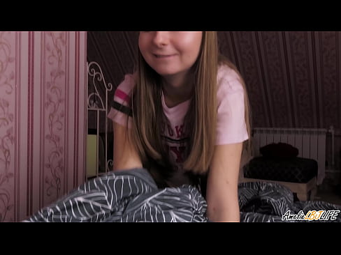 ❤️ 金发女郎深情吸吮她的闺蜜，并在她的嘴里得到了精液 at us zh-cn.pinkporno.ru❌️❤